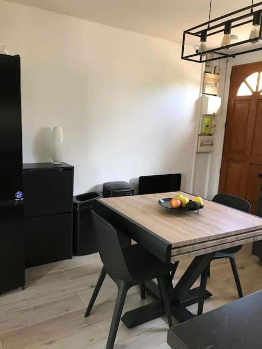 Appartement Duplex : Le Cosy Montgeron ภายนอก รูปภาพ