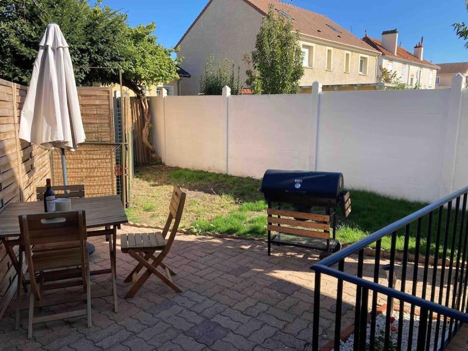 Appartement Duplex : Le Cosy Montgeron ภายนอก รูปภาพ